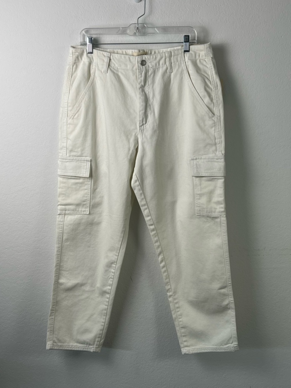 Universal Thread White Boyfriend Tapered Leg Utility Jeans
